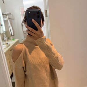 Cold-Shoulder Ribbed Turtleneck Sweater - pink (Intermix)